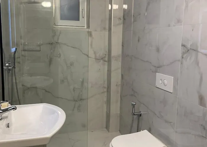 Apartment Theranda *