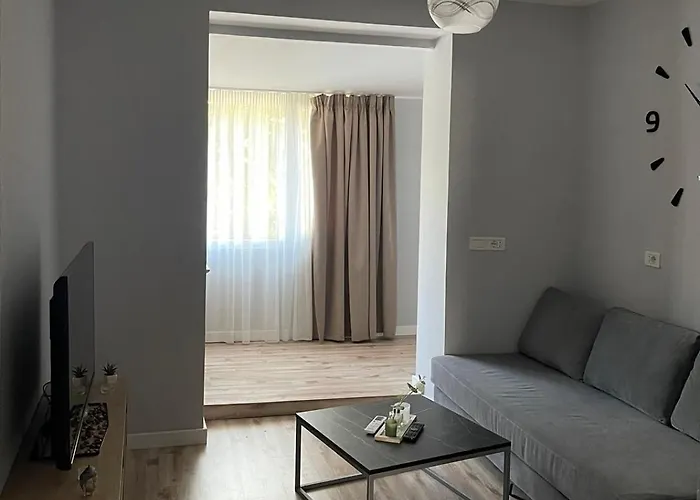 Theranda * Tirana